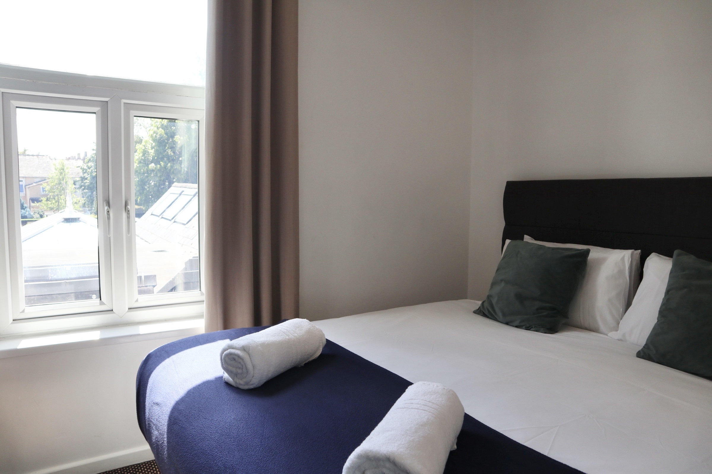 King Ensuite Room thumbnail 7